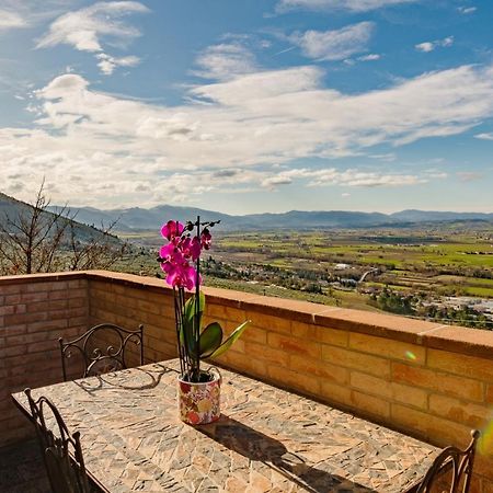 Apartament Il Tramonto Holidays Trevi Zewnętrze zdjęcie