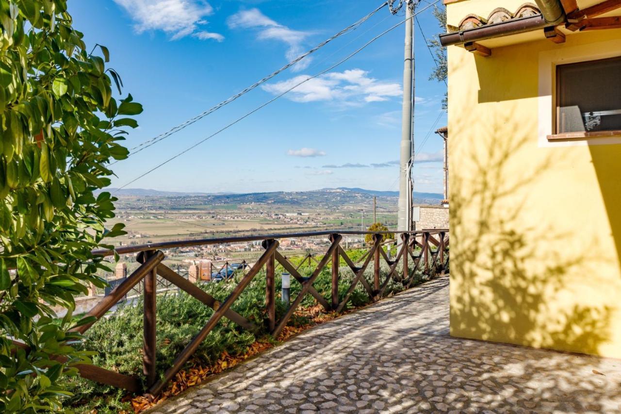 Apartament Il Tramonto Holidays Trevi Zewnętrze zdjęcie