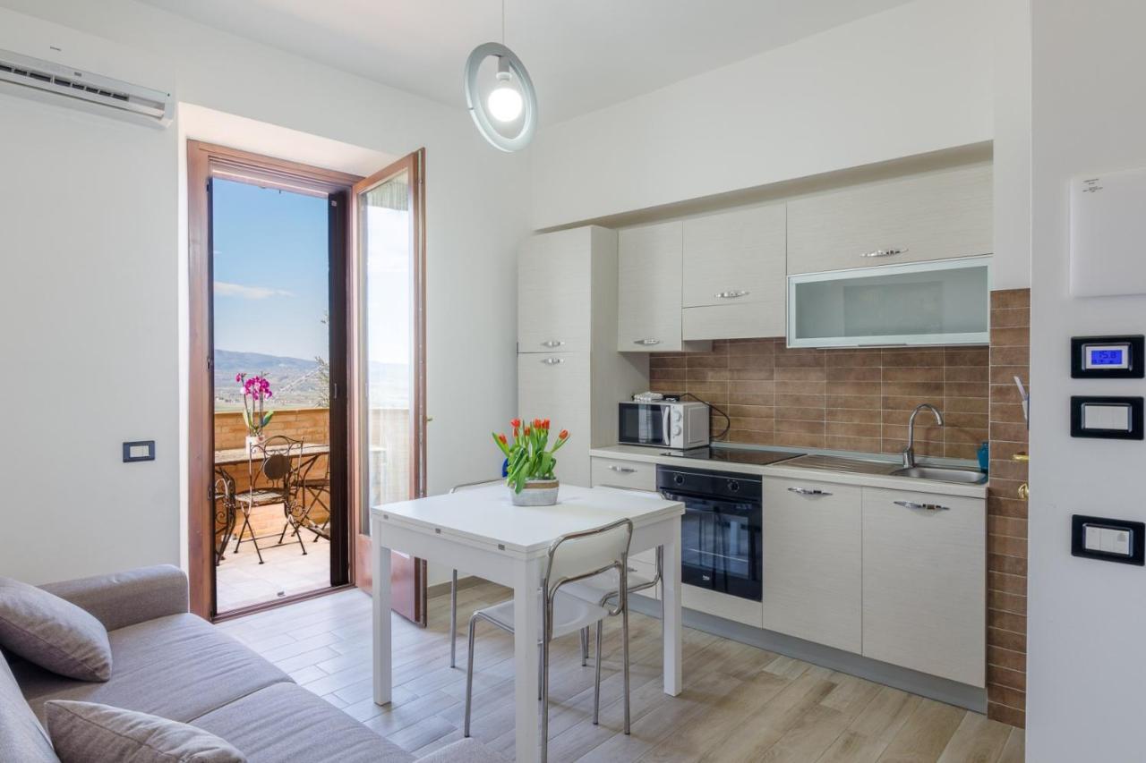 Apartament Il Tramonto Holidays Trevi Zewnętrze zdjęcie